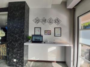 Ο χώρος του λόμπι ή της ρεσεψιόν στο PARADIAN HOTEL