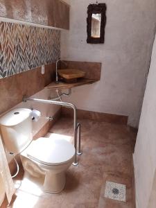 Bathroom sa Tierra Activa Alojamiento Eco Rural finca orgánica y agroturística