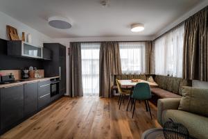Kuchyň nebo kuchyňský kout v ubytování Anna Apartments