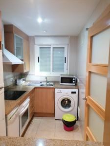 Kuchyň nebo kuchyňský kout v ubytování APCOSTAS Torremar - Oropesa