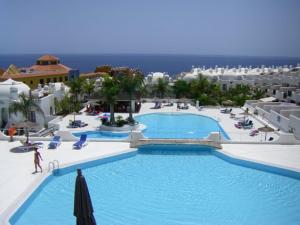 Bazén v ubytování Adeje Paradise en Playa Paraiso nebo v jeho okolí