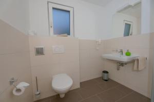 A bathroom at Mounira Ladis