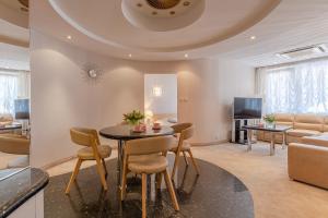 TV a/nebo společenská místnost v ubytování Hotel Ustka