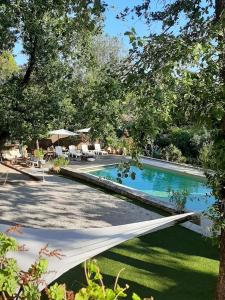 Swimmingpoolen hos eller tæt på Mas Provençal au Cannet des Maures