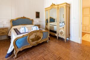 Foto dalla galleria di Le Rose di Nonna Maria, appartamento di lusso in centro città a Palermo
