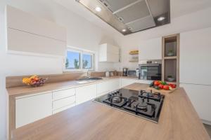 Kuchyň nebo kuchyňský kout v ubytování Villa Tara ZadarVillas