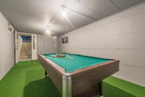 Biliár nebo kulečník v ubytování Villa Tara ZadarVillas