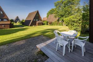 Zahrada ubytování Ferienwohnpark Immenstaad am Bodensee Nurdachhaus Typ 7 ND 46