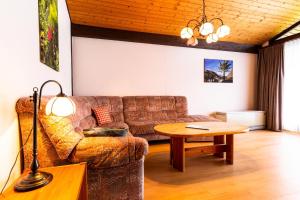 Χώρος καθιστικού στο Ferienwohnpark Immenstaad am Bodensee Satteldachhaus Typ 9 SD 45