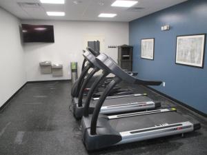 Fitness centrum a/nebo fitness zařízení v ubytování Best Western Plus Wills Point