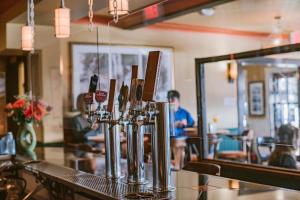 Salt Spring Inn