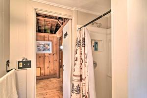 Φωτογραφία από το άλμπουμ του Sprucewold Boothbay Harbor Cottage with Deck σε Boothbay Harbor +18 φωτογραφίες