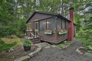 Κήπος έξω από το Sprucewold Boothbay Harbor Cottage with Deck