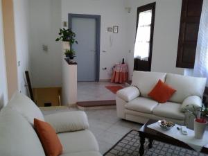 A seating area at B&B Is Janas E5391