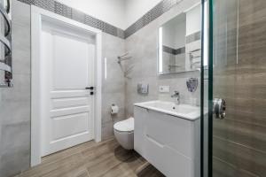 Ванная комната в Rynok Square apartment 2