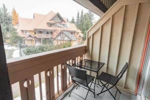 Uma varanda ou terraço em Sunpath by Outpost Whistler