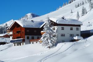 Haus Furka during the winter