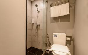 Bagno di Yellow Bee Tanah Abang