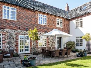 The building where the guesthouse is located 