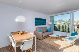 Balkón alebo terasa v ubytovaní Apartamentos Playa Canutells