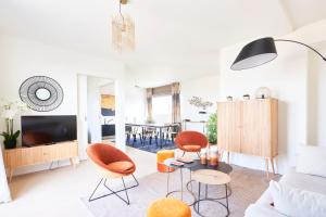 TV a/nebo společenská místnost v ubytování Diamant Penthouse