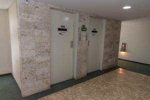 Hotel Doral Apucarana tesisinde bir banyo