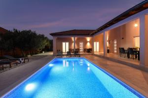 Πισίνα στο ή κοντά στο Villa Casa Kasijan ZadarVillas