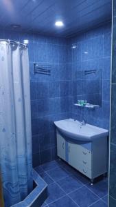 Koupelna v ubytování DDD Hotel