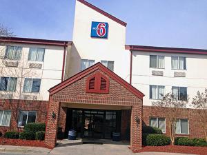 Motel 6-Rocky Mount, NC