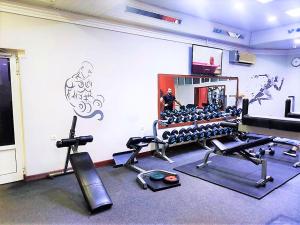Spordikeskus ja/või sportimisvõimalused majutusasutuses DDD Hotel
