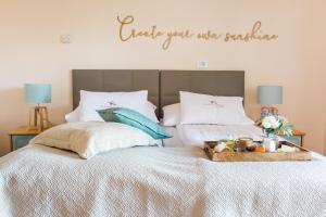 Postel nebo postele na pokoji v ubytování Hotel Penzion Kobala