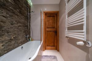 Kúpeľňa v ubytovaní Apartament Zielony Blisko Krupówek