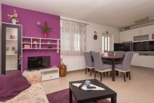 Η κουζίνα ή μικρή κουζίνα στο Villa Violeta With Amazing Sea View