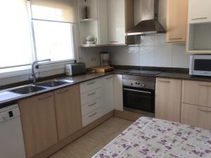 A kitchen or kitchenette at CAL53