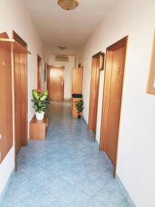 Fotografie z fotogalerie ubytování Large Apartment Duje v destinaci Kaštela