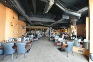 Restaurace v ubytování Pal Heights Mantra