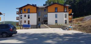 Budova, v ktorej sa apartmán nachádza