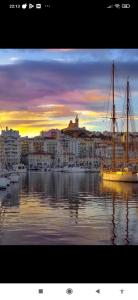 Galeriebild der Unterkunft Chambre au panier in Marseille