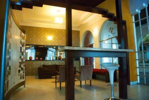 Posezení v ubytování Hara Palace Hotel