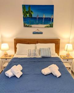 Katil atau katil-katil dalam bilik di Luxury condo with infinity pool & ocean view