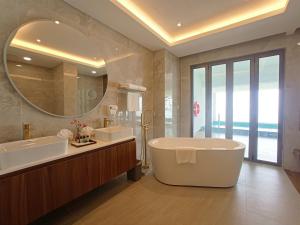 Bagno di Pacific Regency Beach Resort, Port Dickson