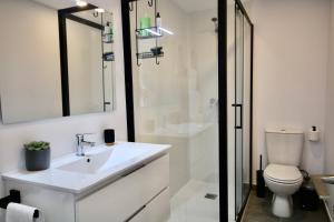 Koupelna v ubytování DreamStay - San Cristobal Playa, Almuñecar