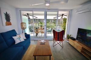 TV a/nebo společenská místnost v ubytování DreamStay - San Cristobal Playa, Almuñecar