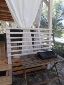 Fotografie z fotogalerie ubytování Adriatic Blue Coast Mobile Home v destinaci Jezera