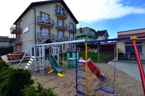 Ο χώρος παιχνιδιού για παιδιά στο Pokoje i Domki "Zaciszny" - Mielno