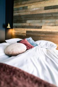 Postel nebo postele na pokoji v ubytování Canyon Hotell