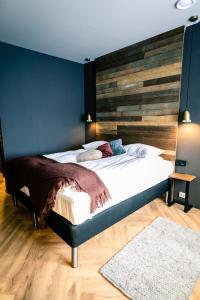 Postel nebo postele na pokoji v ubytování Canyon Hotell