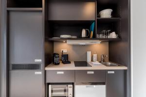 Kuchyň nebo kuchyňský kout v ubytování Nena Apartments - Kreuzberg 61