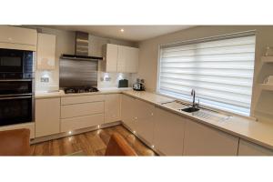 Φωτογραφία από το άλμπουμ του Swans View - Sea Views and Beach 3 minutes walk σε Falmouth