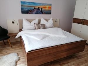 Postel nebo postele na pokoji v ubytování Gästehaus Anita